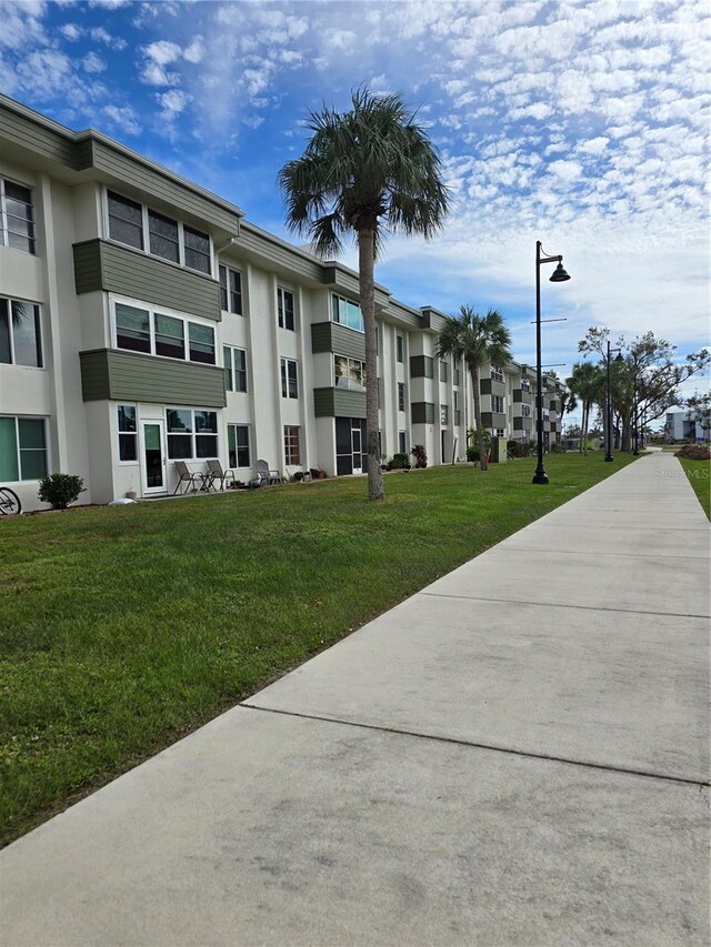 2300 Aaron St Unit 315, Port Charlotte, FL 33952 - view of building exterior