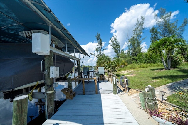 dock area featuring a yard