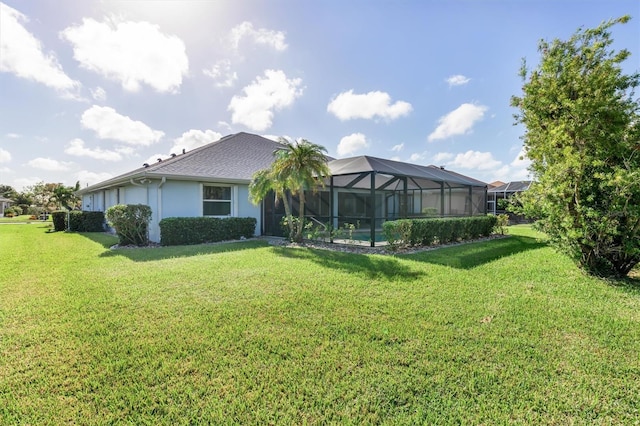 view of yard featuring a lanai