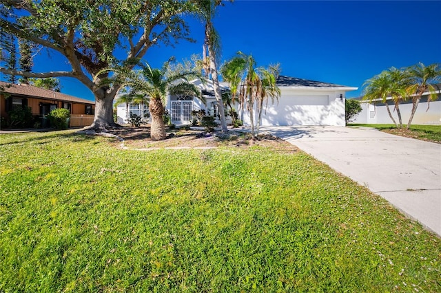 ranch-style house featuring a front lawn