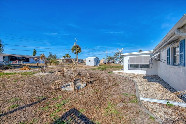 105 Crestview Dr, Englewood, FL 34223 - view of yard