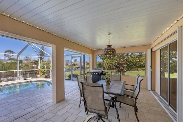 view of sunroom / solarium