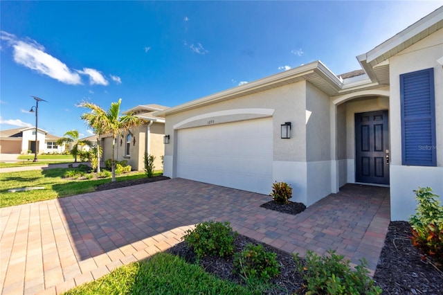 view of front of house with a garage