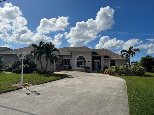 view of front of house with a front yard