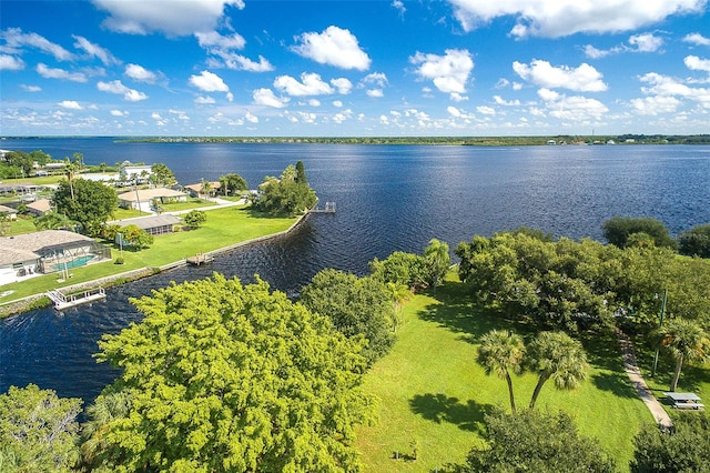 bird's eye view featuring a water view