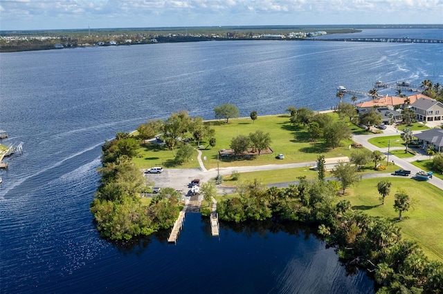 bird's eye view with a water view