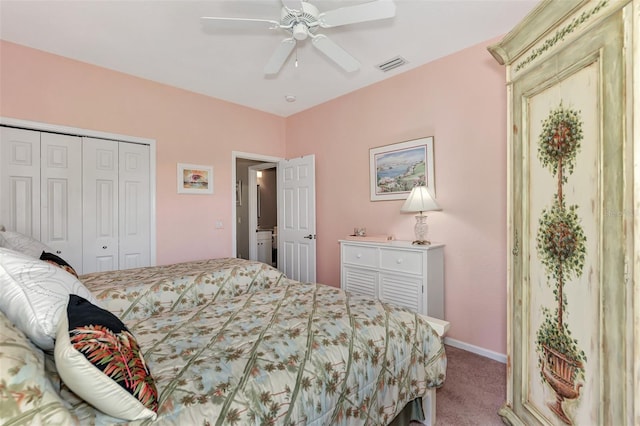 bedroom featuring ceiling fan, light carpet, and a closet