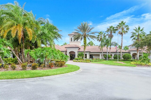 view of mediterranean / spanish-style home