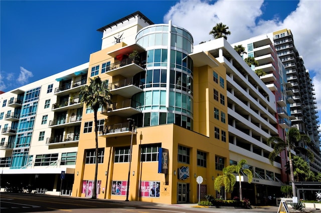 1120 E Kennedy Blvd Unit 1423, Tampa, FL 33602 - view of apartment building / complex