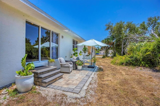 view of yard with a patio