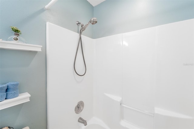 bathroom featuring shower / bathtub combination