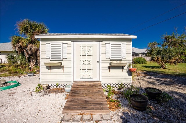 view of outbuilding