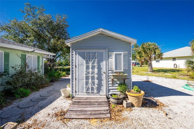 view of outbuilding