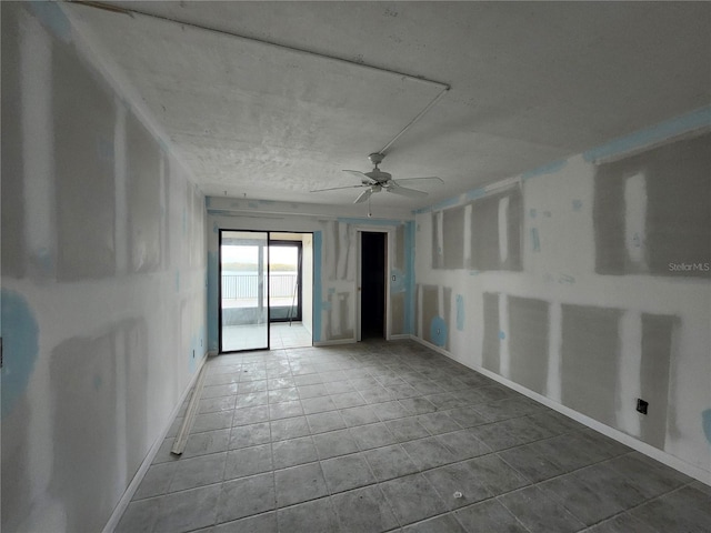 spare room featuring ceiling fan