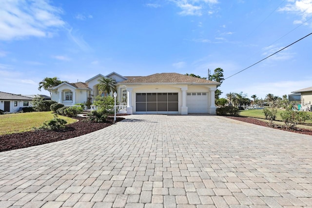 view of front facade with a garage