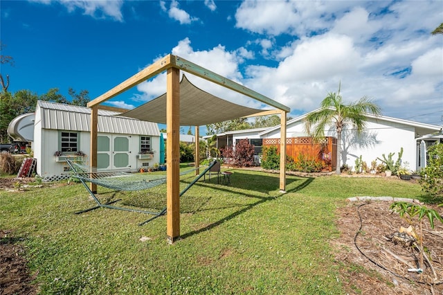 view of yard with a storage shed