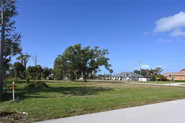 Listing photo 2 for 48 Tee View Ter, Rotonda West FL 33947