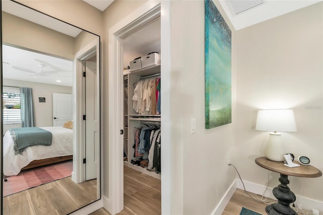 bathroom with ceiling fan