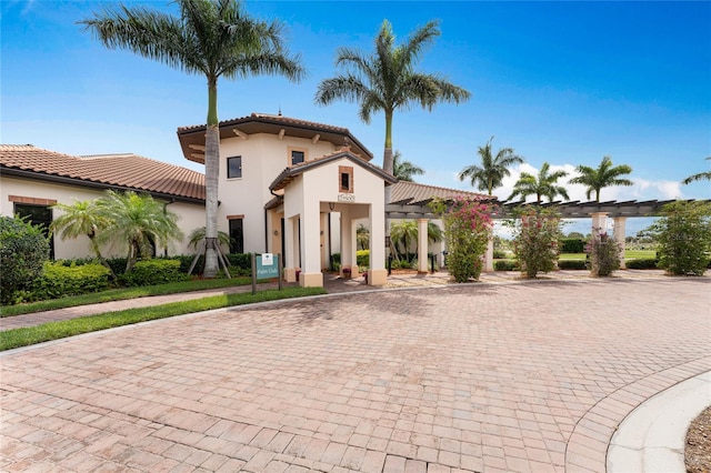 view of mediterranean / spanish-style home