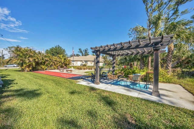 view of yard with a pergola