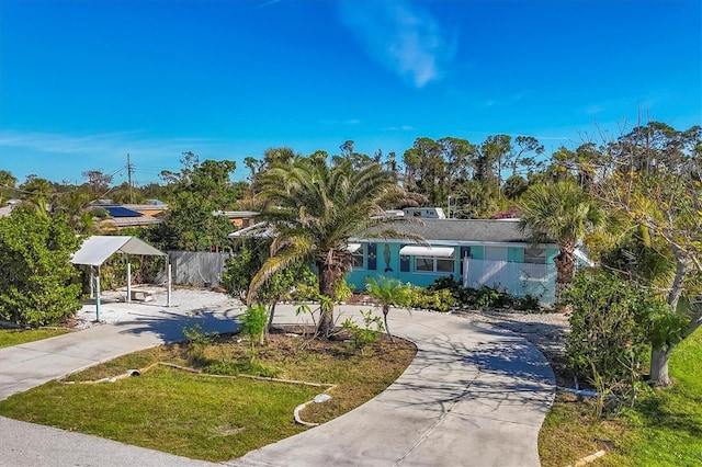 view of front of home with a front lawn