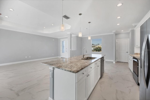 kitchen with white cabinetry, sink, hanging light fixtures, range with electric stovetop, and a kitchen island with sink