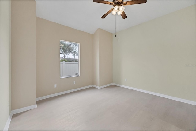 empty room with ceiling fan