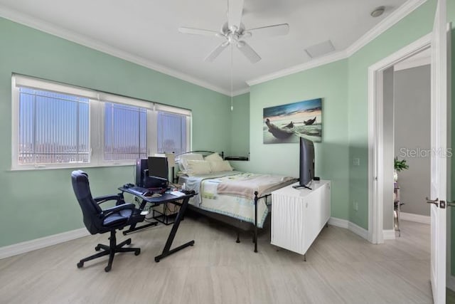 bedroom featuring ceiling fan and crown molding