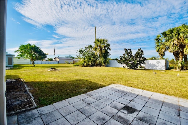 view of yard with a patio area