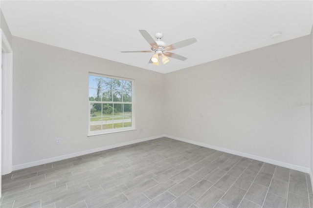 empty room with ceiling fan