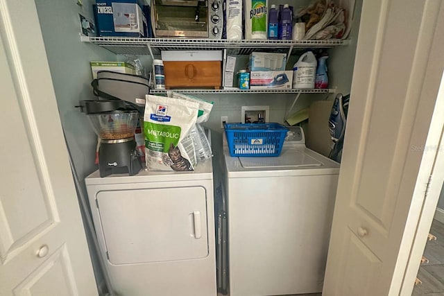 laundry room featuring washer and dryer