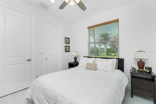 bedroom featuring ceiling fan