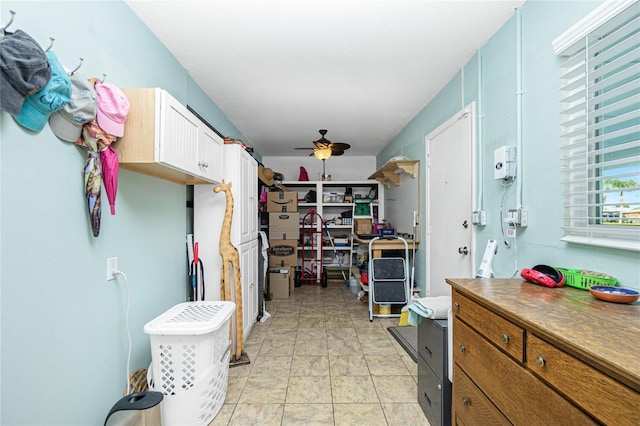 kitchen with ceiling fan