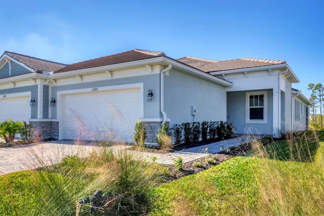 view of front of house featuring a garage