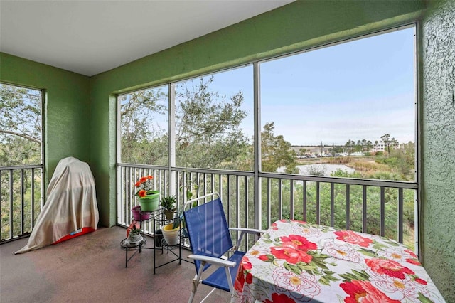 sunroom / solarium with a healthy amount of sunlight