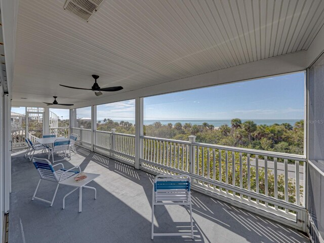 view of patio with ceiling fan