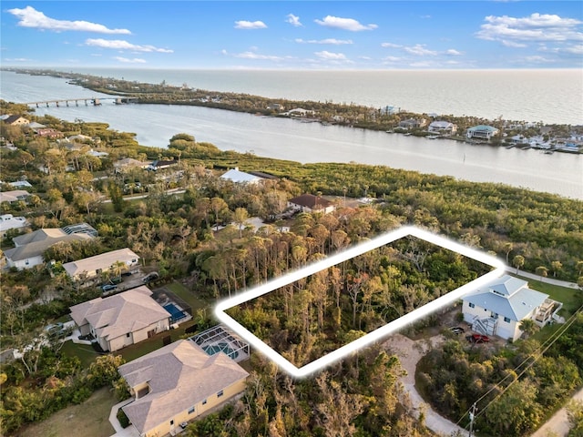 Listing photo 2 for Bayshore Dr, Englewood FL 34223