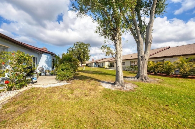 view of yard with a patio