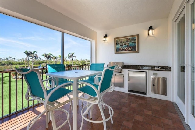 11200 Hacienda Del Mar Blvd Unit 201, Placida, FL 33946 - sunroom with a sink