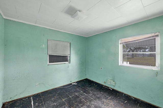 empty room with crown molding