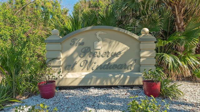 view of community / neighborhood sign