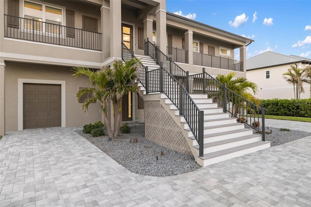 view of front of home featuring a garage