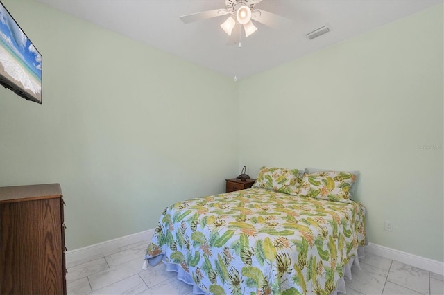 bedroom featuring ceiling fan