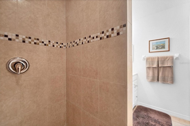 details featuring a tile shower