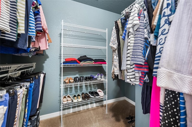 view of spacious closet