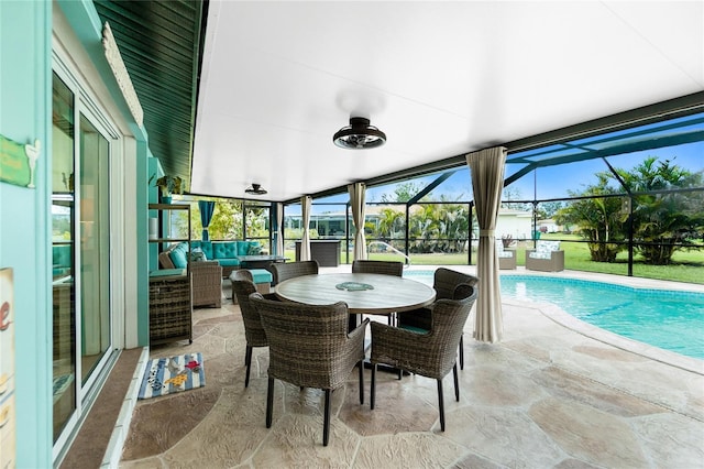 view of sunroom / solarium