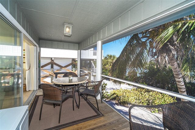 view of sunroom / solarium