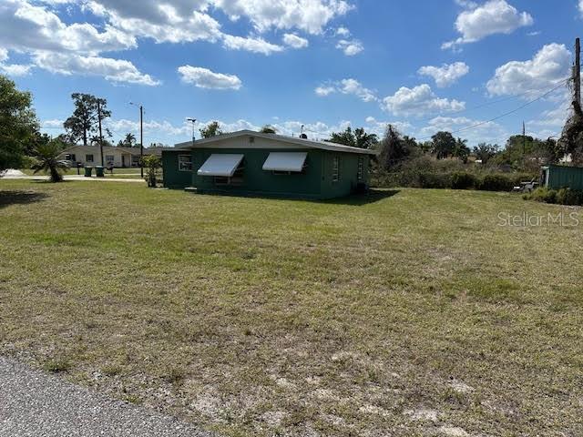 1417 Terry Ave, Punta Gorda, FL 33980 - view of yard