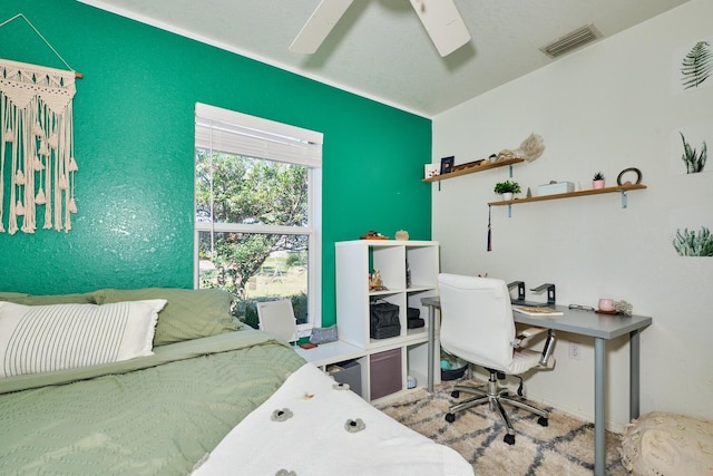 office featuring visible vents and ceiling fan