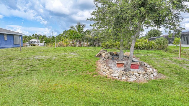 9511 Honeymoon Dr, Port Charlotte, FL 33981